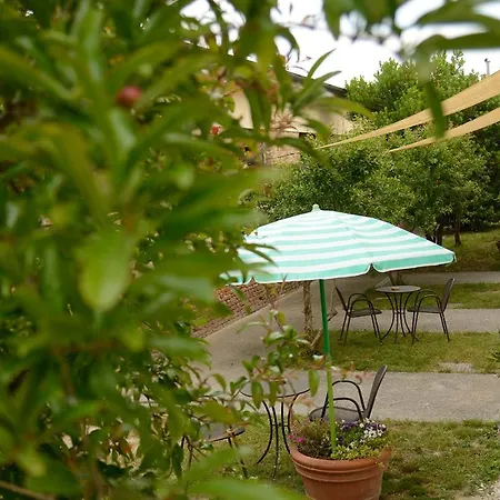 Casa Del Geco Bed & Breakfast 3*